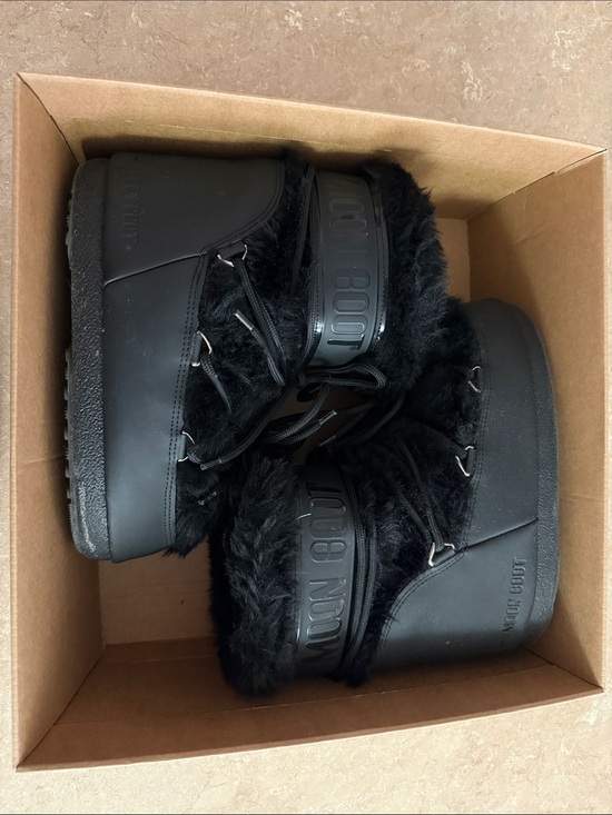 Moon Boot Shoes - Moon Boot Black Faux-Fur Winter Lace-Up Boots